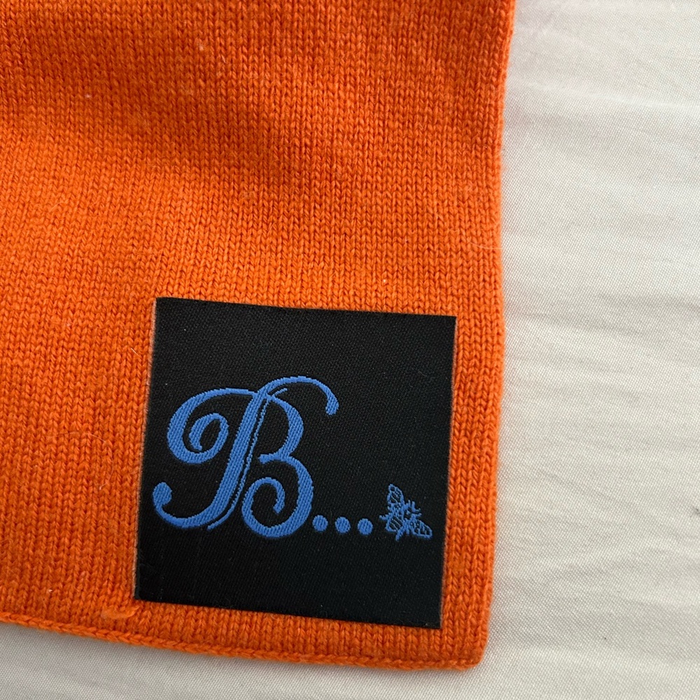 Cashmere New York Knicks NYK logo Orange scarf NBA Bella  authentic swarovski - Picture 2 of 2